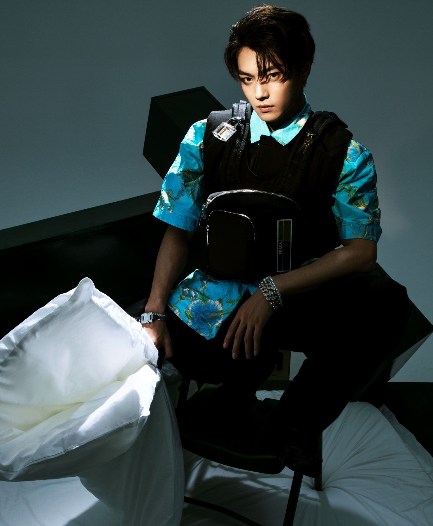 152斤许凯减肥成功,穿背心大秀肌肉,秒变禁欲系男神!